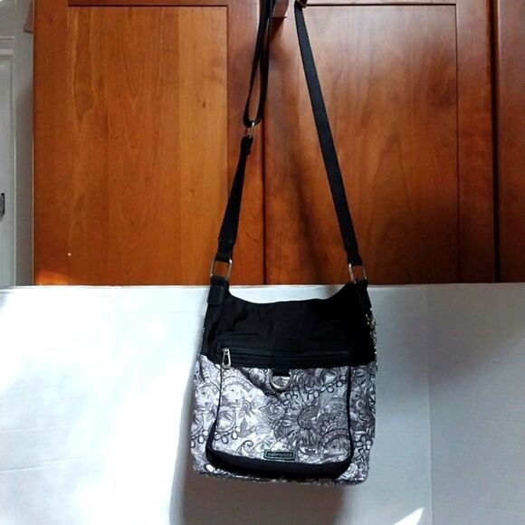 Sakroots Crossbody/ Shoulder Purse...EUC - Picture 1 of 11